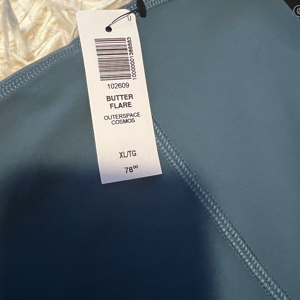 Aritzia TNA butter flare leggings